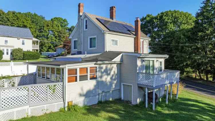 Single-family house For Sale in 104, Perry Hill Road, Shelton, Connecticut