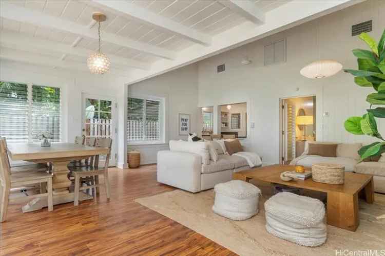 Single-family house For Sale in 1515, Mōkūlua Drive, Kailua, Hawaii