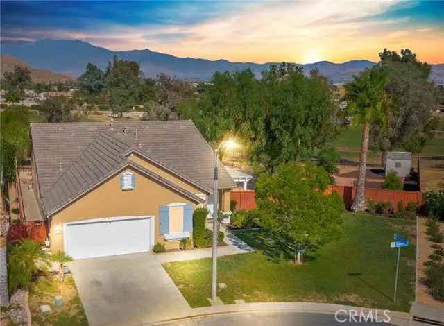 Single-family house For Sale in Hemet, California