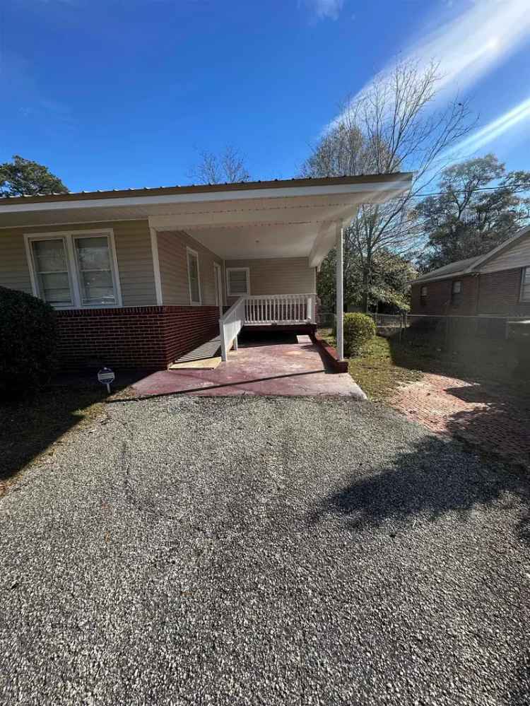 Single-family house For Sale in 108, Stewart Street, Andalusia, Alabama