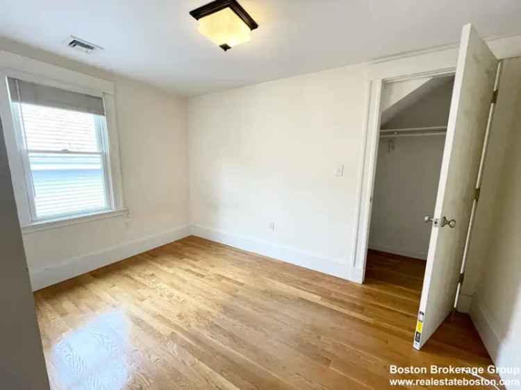 4 Bedroom Mission Hill Apartment for Rent