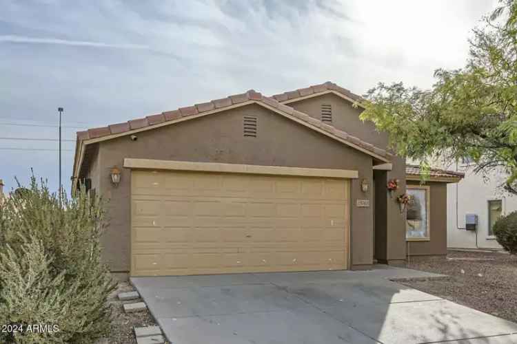 Single-family house For Sale in 25763, West Satellite Lane, Buckeye, Arizona