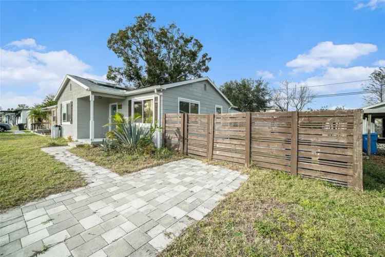 Single-family house For Sale in 175, 83rd Avenue North, Saint Petersburg, Florida