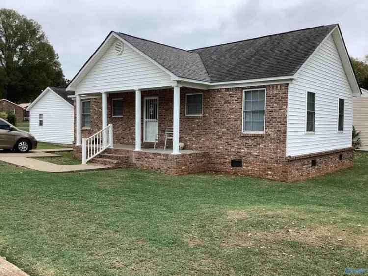 Single-family house For Sale in Florence, Alabama