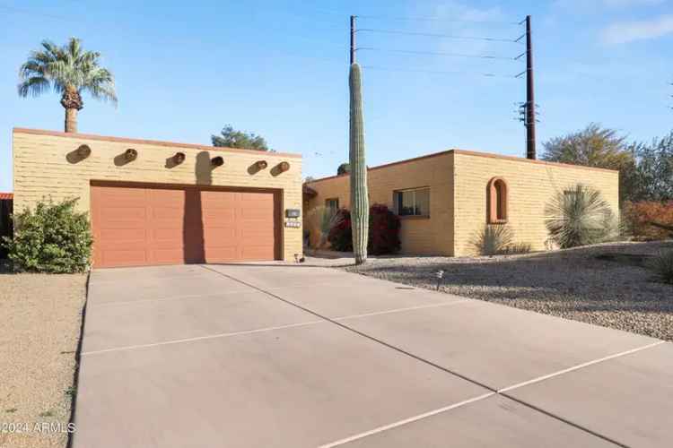 Single-family house For Sale in 8326, East Vista Drive, Scottsdale, Arizona