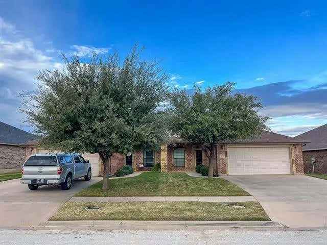 Duplex For Sale in Abilene, Texas