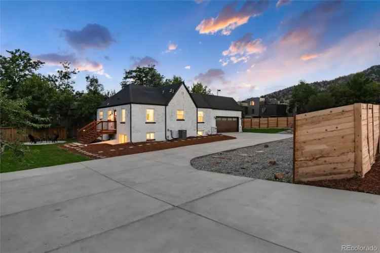 Single-family house For Sale in Boulder, Colorado