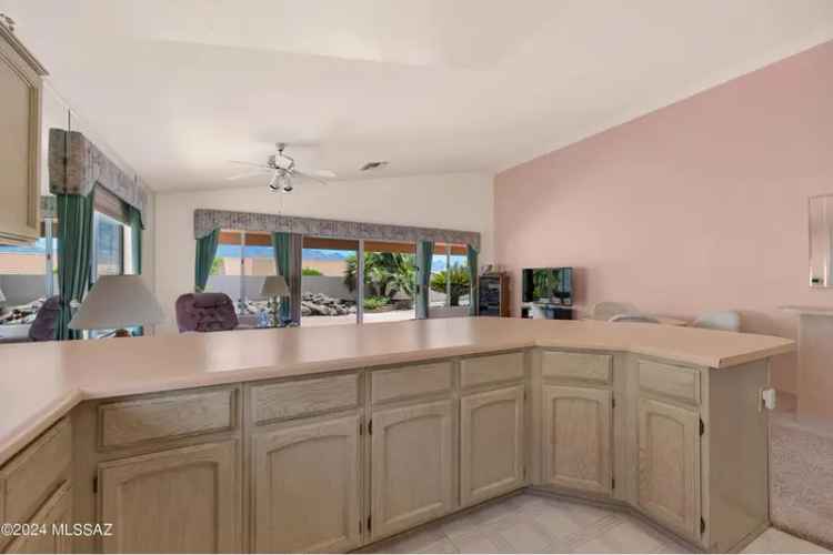 Single-family house For Sale in Saddlebrooke, Arizona