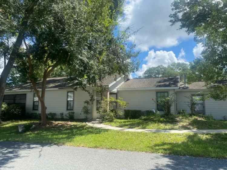 Single-family house For Sale in 3905, Northeast 22nd Lane, Ocala, Florida