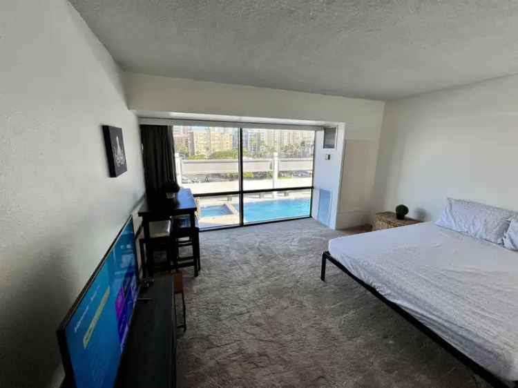 Furnished Studio for Rent in Century Center All Utilities Included