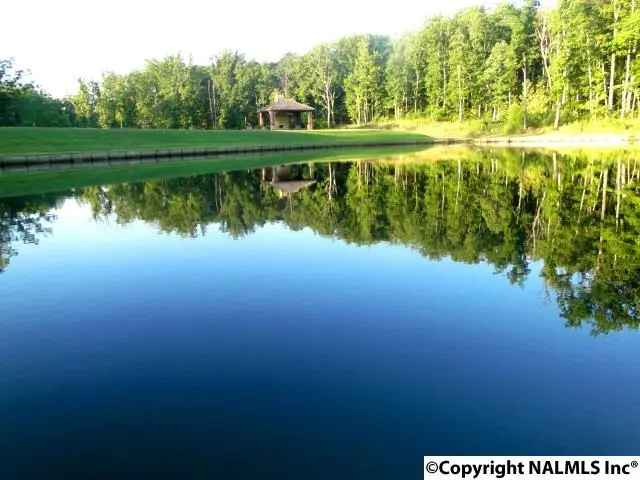 Land For Sale in Huntsville, Alabama