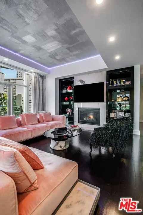 Condo For Sale in 10776, Wilshire Boulevard, Los Angeles, California