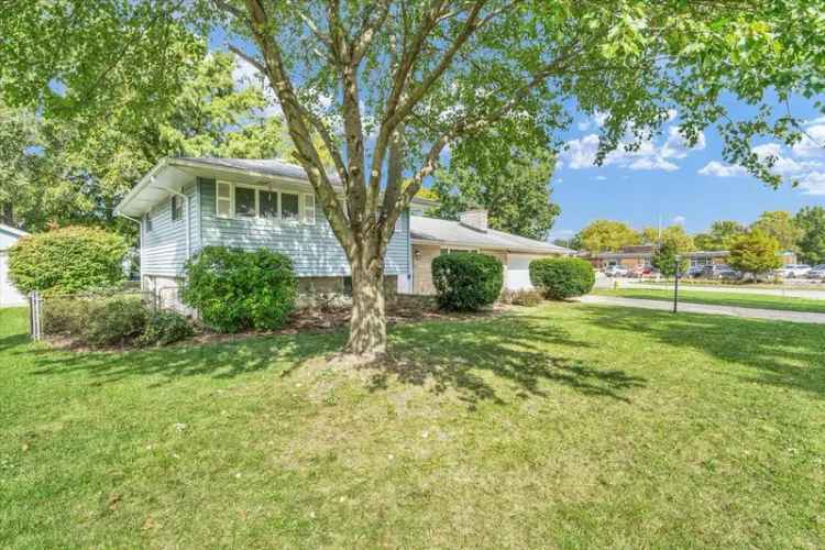 Single-family house For Sale in 604, Eliot Drive, Urbana, Illinois