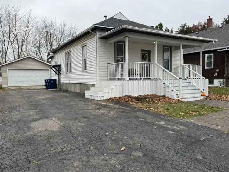 Single-family house For Sale in 1425, Laharpe Street, LaSalle, Illinois