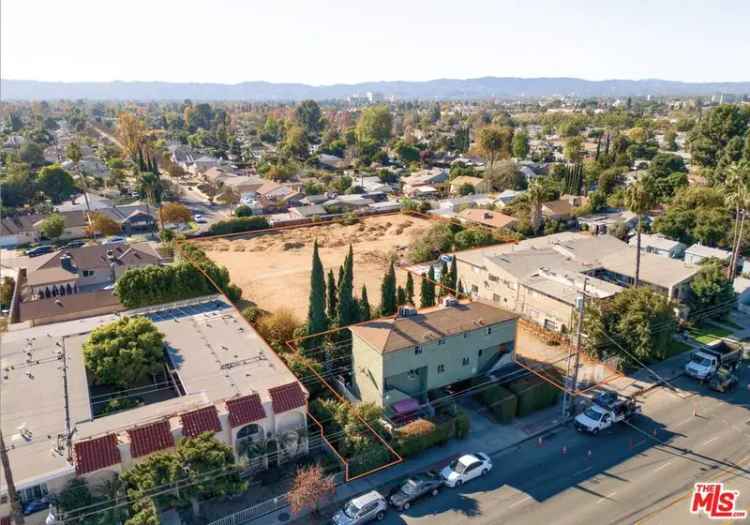 Land For Sale in 13840, Sherman Way, Los Angeles, California