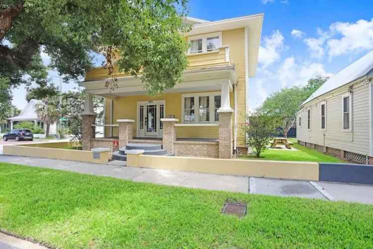 Single-family house For Sale in 1901, East Columbus Drive, Tampa, Florida