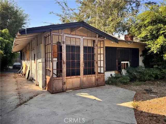 Single-family house For Sale in Los Angeles, California