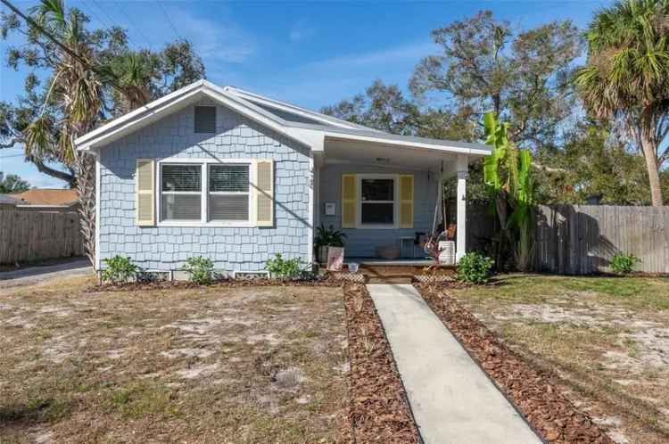 Single-family house For Sale in 420, 40th Street North, Saint Petersburg, Florida