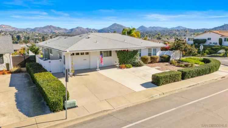 Single-family house For Sale in 11982, Lomica Drive, San Diego, California