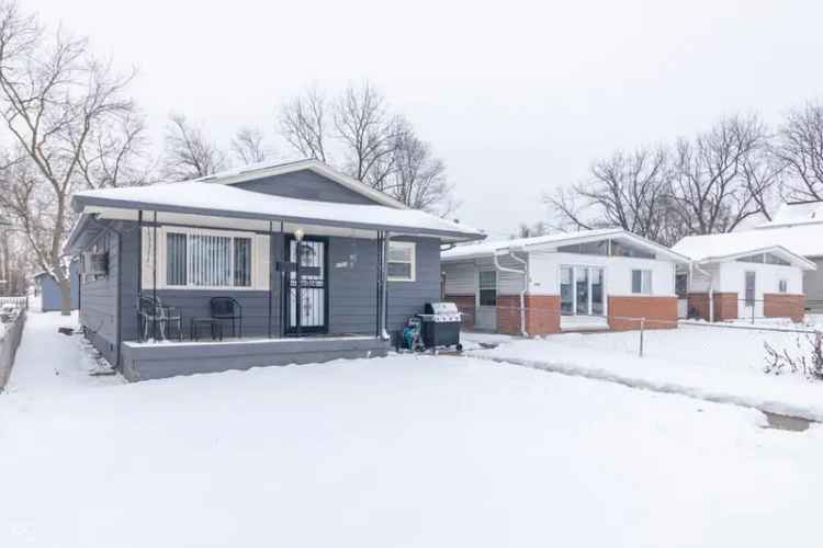 Single-family house For Sale in 1704, Nelson Avenue, Indianapolis, Indiana