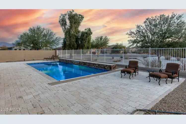 Single-family house For Sale in 18311, West East Wind Avenue, Goodyear, Arizona