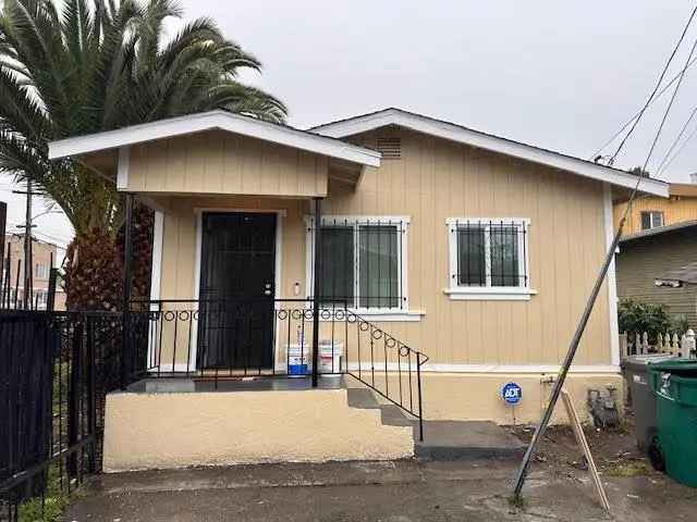 House For Sale in 2227, 62nd Avenue, Oakland, California