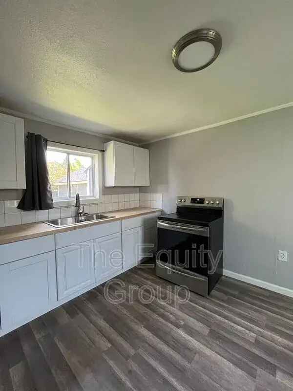 Reedley 1 Bedroom Apartment for Rent - Cozy Back Unit