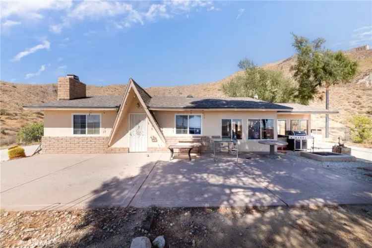 Single-family house For Sale in 48572, Park Avenue, Morongo Valley, California