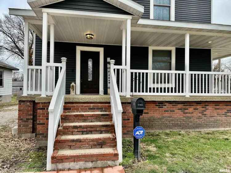 Single-family house For Sale in 137, South Pine Street, Centralia, Illinois