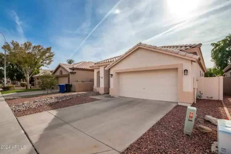 Single-family house For Sale in 5191, West Shannon Street, Chandler, Arizona