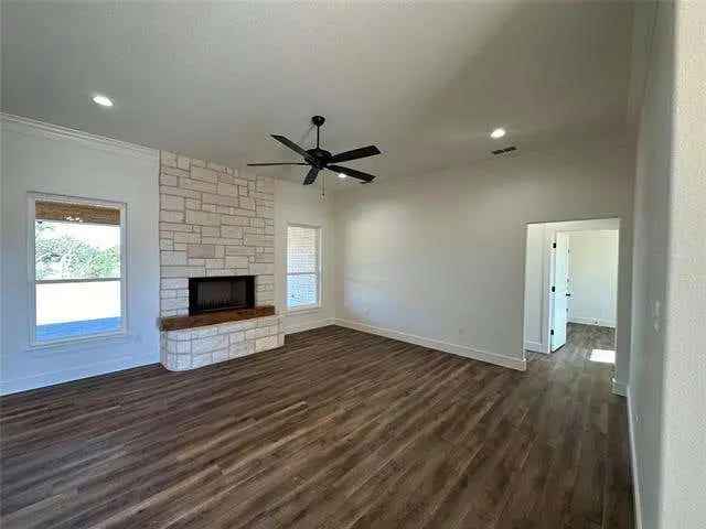 Single-family house For Sale in Frisco, Texas