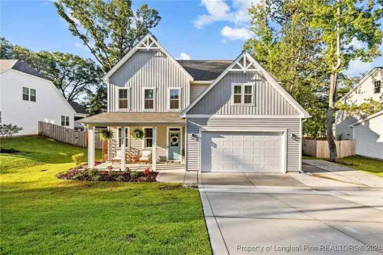 Single-family house For Sale in Aberdeen, North Carolina