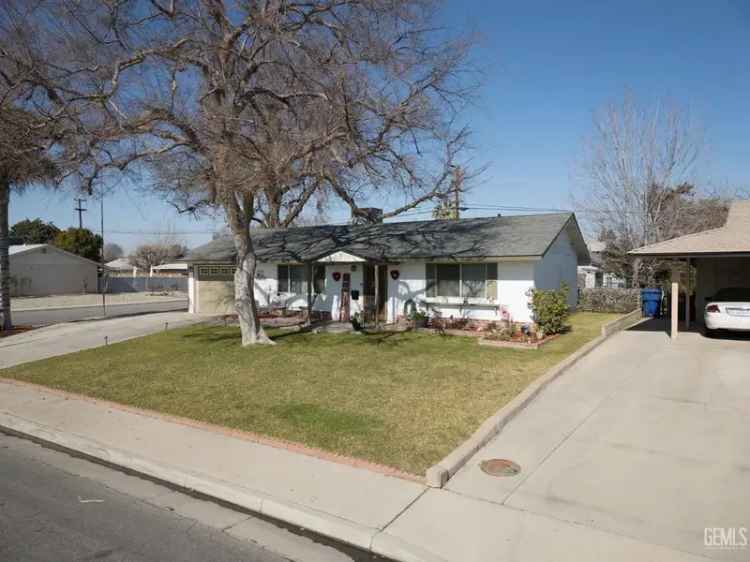 Single-family house For Sale in 5812, Burke Way, Bakersfield, California