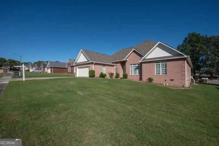 Single-family house For Sale in 110, Cade Terrace, Warner Robins, Georgia