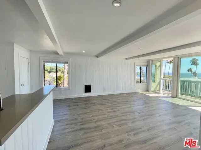 Condo For Sale in California