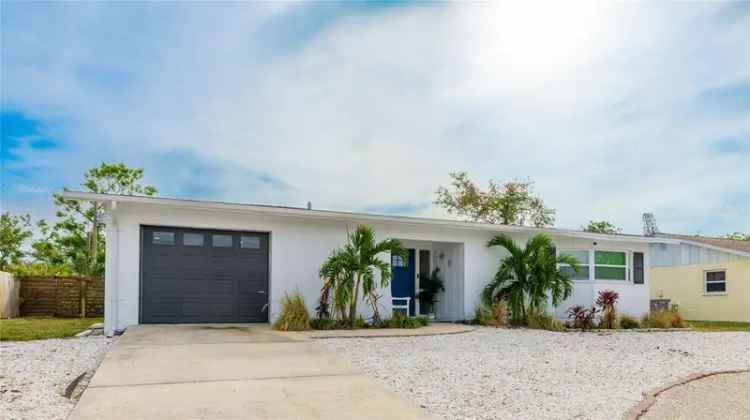 Single-family house For Sale in Florida