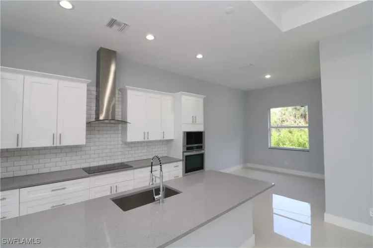 Single-family house For Sale in East Naples, Florida