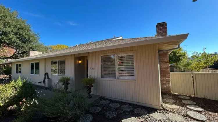 Single-family house For Sale in 225, Mountain Vista Lane, Santa Rosa, California