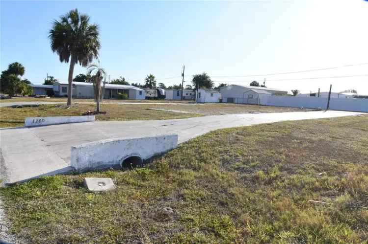 Land For Sale in Englewood, Florida