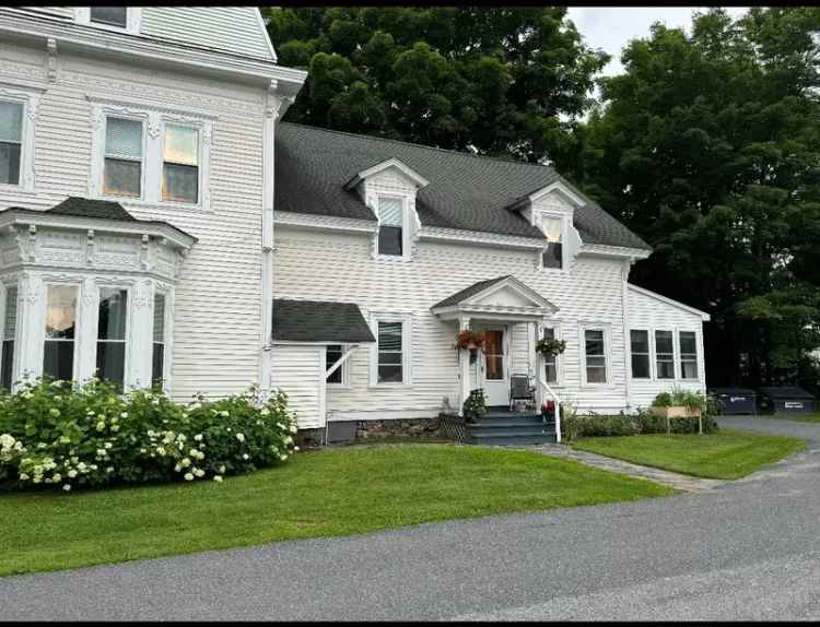 Morrisville Apartment - 2nd Story - Heat Water Trash Removal Included