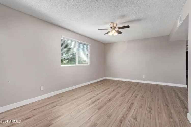 Apartment For Sale in 2633, West Ocotillo Road, Phoenix, Arizona