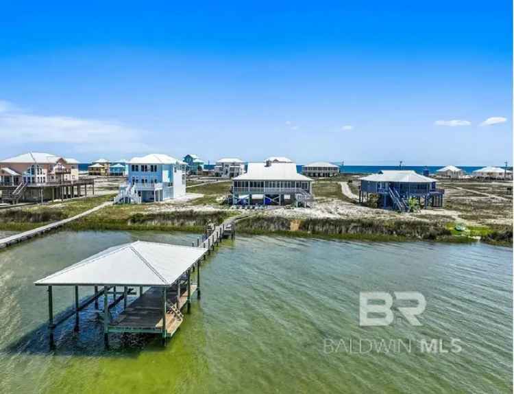 Single-family house For Sale in 2040, West Beach Boulevard, Gulf Shores, Alabama