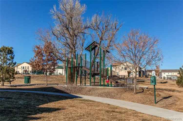 Single-family house For Sale in 9685, Bellaire Lane, Thornton, Colorado