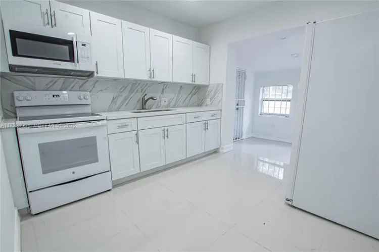 Single-family house For Sale in 575, Northwest 49th Street, Miami, Florida