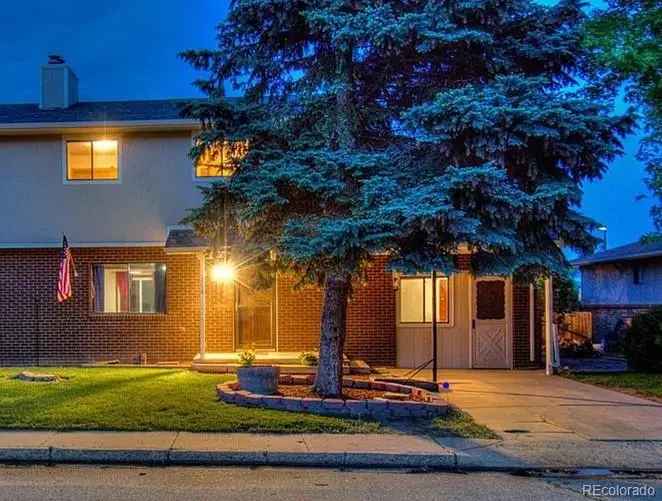 House For Sale in 4384, Grant Avenue, Loveland, Colorado