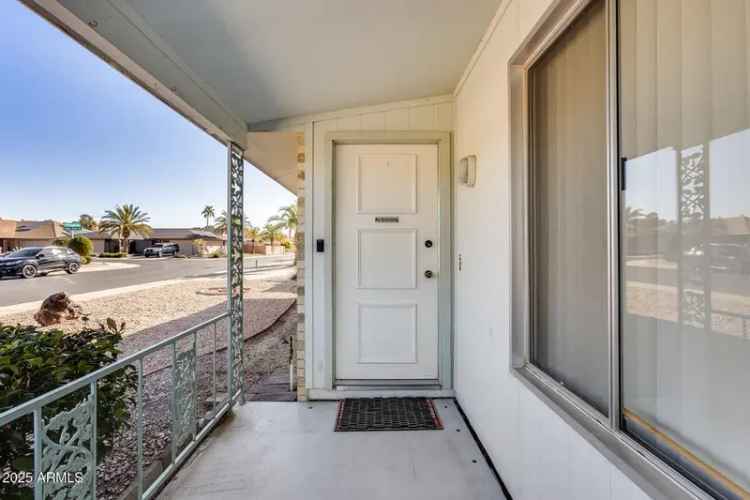 Single-family house For Sale in 13219, West Prospect Drive, Sun City West, Arizona