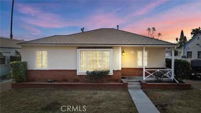 Single-family house For Sale in 1672, East Phillips Street, Long Beach, California