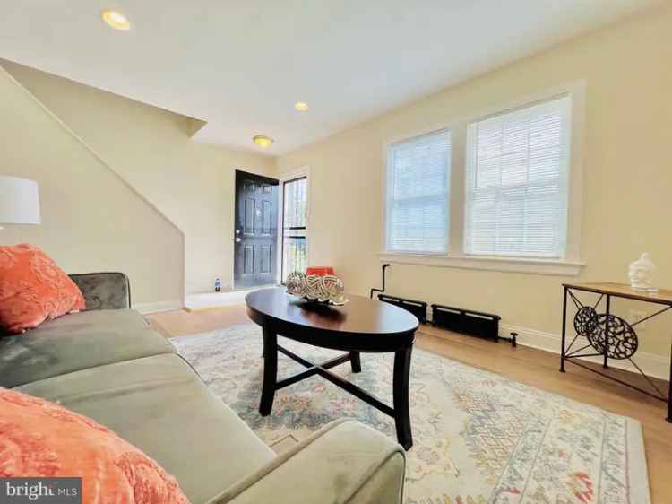 Single-family house For Sale in 4408, Clay Street Northeast, Washington, District of Columbia