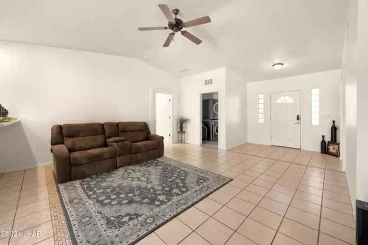 Single-family house For Sale in Lake Havasu City, Arizona