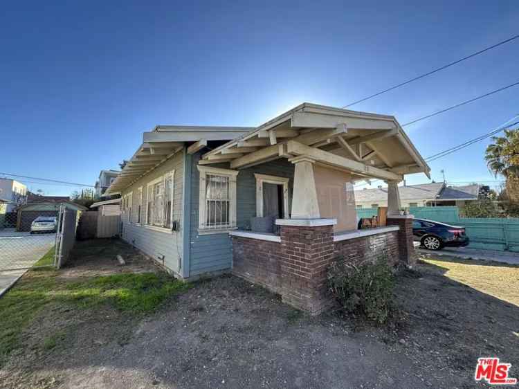 Multi-family house For Sale in 1210, North Mariposa Avenue, Los Angeles, California